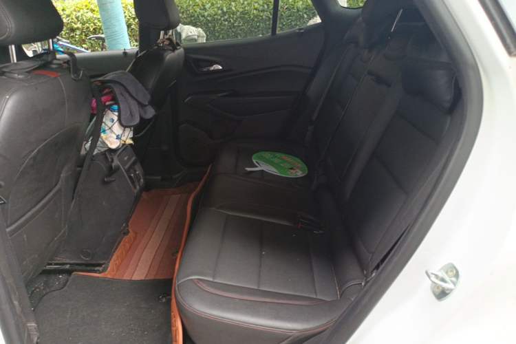 Used Chevrolet Seeker 2023 1.5T CVT Redline Blackhawk Edition Left Rear Seat