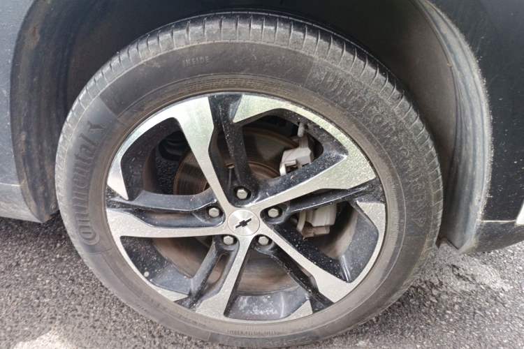 Used Chevrolet Seeker 2023 1.5T CVT Redline Blackhawk Edition Right Front Wheel Hub