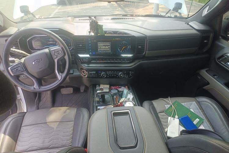 Used Chevrolet Silverado  Center Console
