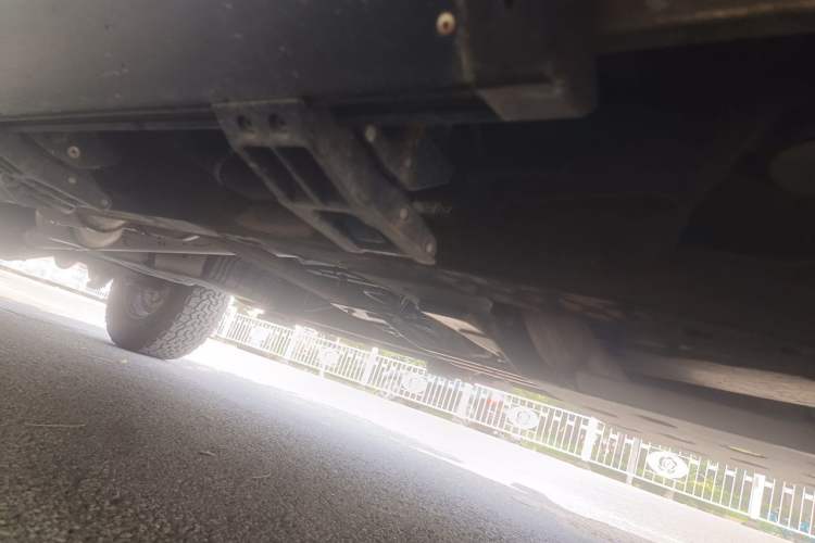Used Chevrolet Silverado  Chassis Front Right