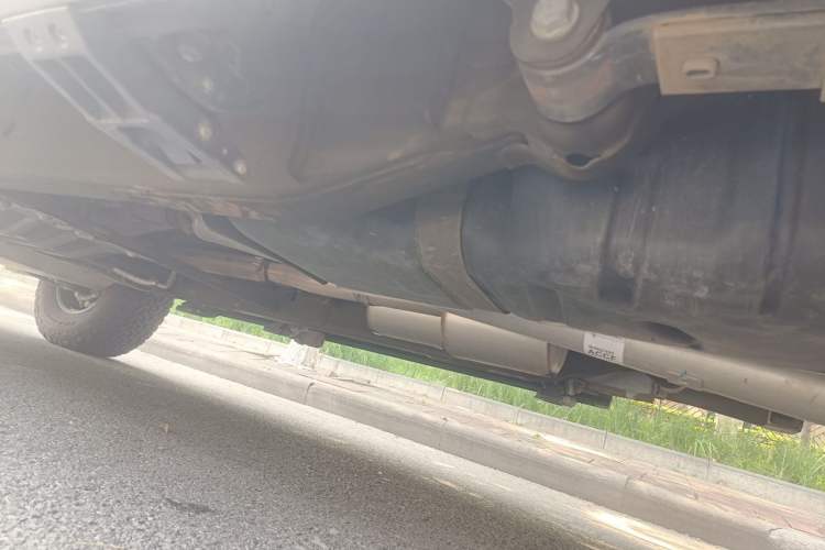 Used Chevrolet Silverado  Chassis Rear Left
