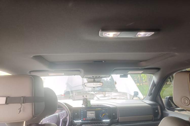 Used Chevrolet Silverado  Headliner
