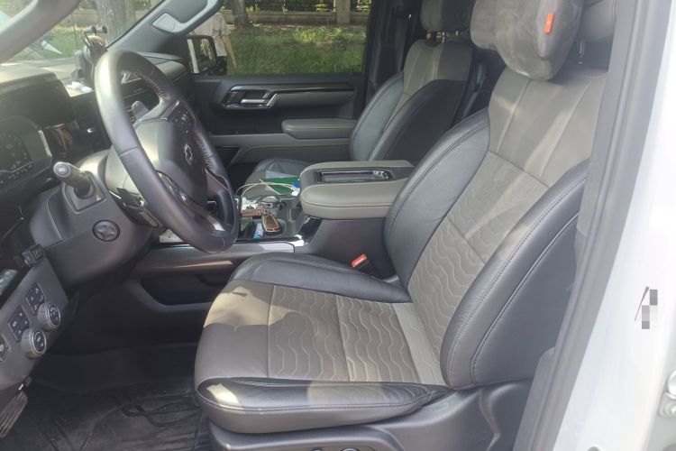 Used Chevrolet Silverado  Left Front Seat