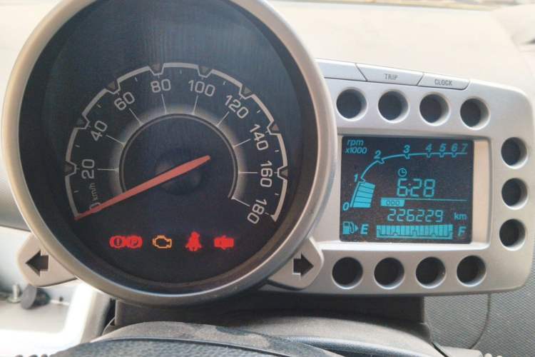 Used Chevrolet Spark 2011 1.0 SE MT Instrument Cluster