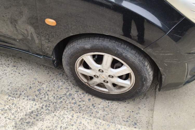 Used Chevrolet Spark 2011 1.0 SE MT Right Front Wheel Hub