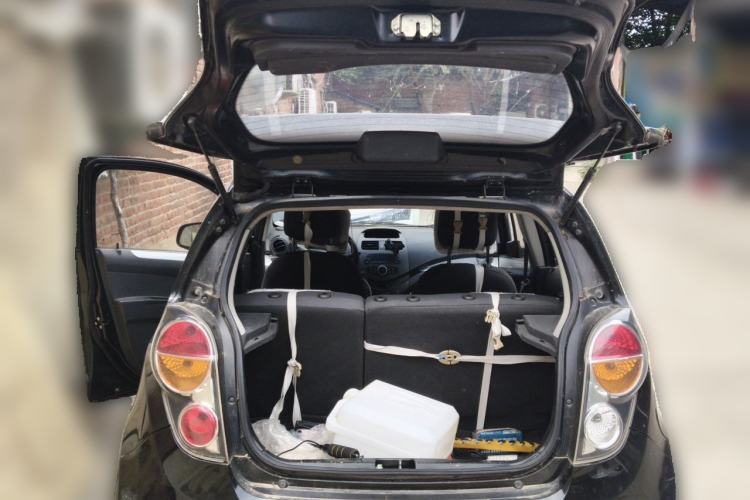 Used Chevrolet Spark 2011 1.0 SE MT Trunk