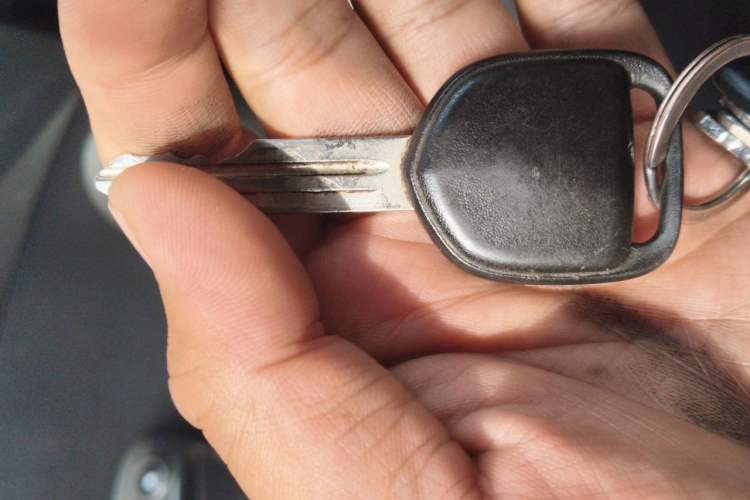 Used Chevrolet Spark 2011 1.0 SE MT Vehicle Key