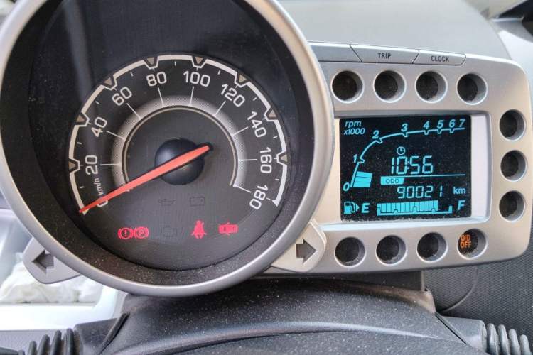 Used Chevrolet Spark 2011 1.0 SX AT Instrument Cluster