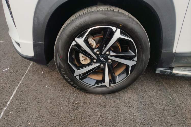 Used Chevrolet Trailblazer 2019 435T RS Automatic All-Wheel-Drive Huanrui Edition China VI Standard Left Front Wheel Hub