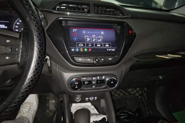 Used Chevrolet Trailblazer 2019 435T Redline CVT Two-Wheel Drive Chirui Version China VI Standard Audio And AC Panel