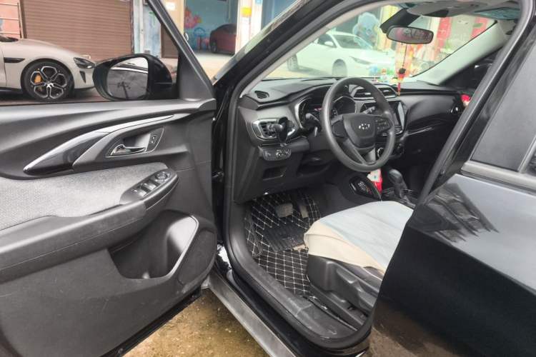 Used Chevrolet Trailblazer 2019 435T Redline CVT Two-Wheel Drive Chirui Version China VI Standard Driver Seat