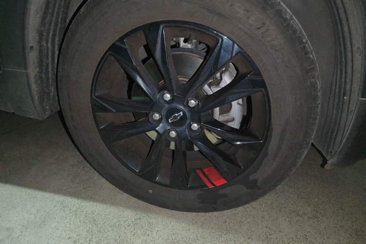 Used Chevrolet Trailblazer 2019 435T Redline CVT Two-Wheel-Drive Sharp Edition China VI Standard Right Front Wheel Hub