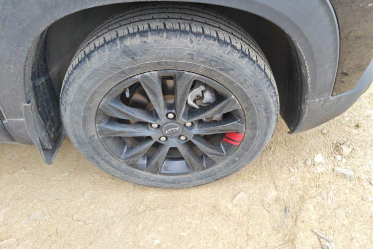 Used Chevrolet Trailblazer 2019 435T Redline CVT Two-Wheel-Drive Sharp Edition China VI Standard Right Front Wheel Hub