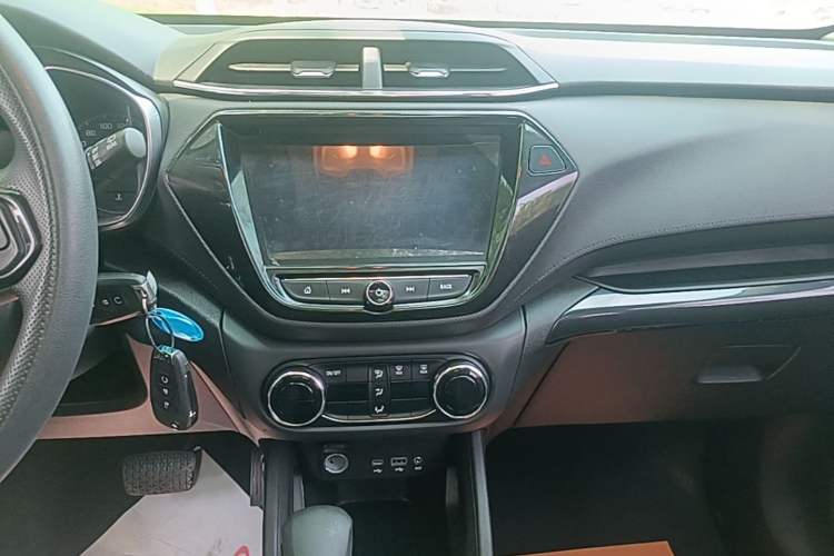 Used Chevrolet Trailblazer 2019 435T Redline CVT Two-Wheel Drive Chirui Version China VI Standard Audio And AC Panel