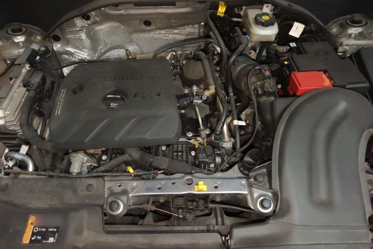 Used Chevrolet Trailblazer 2019 435T RS CVT Two-Wheel Drive Dynamic Edition China VI Standard Engine Bay