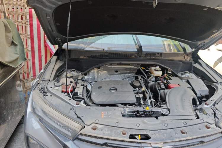 Used Chevrolet Trailblazer 2019 435T Redline CVT Two-Wheel-Drive Sharp Edition China VI Standard Engine Bay Right