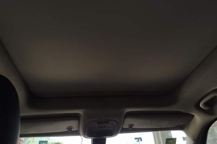 Used Chevrolet Trailblazer 2019 435T Redline CVT Two-Wheel Drive Chirui Version China VI Standard Headliner