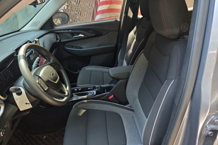 Used Chevrolet Trailblazer 2019 435T Redline CVT Two-Wheel-Drive Sharp Edition China VI Standard Left Front Seat