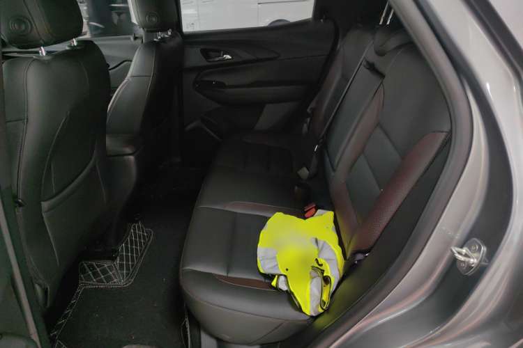 Used Chevrolet Trailblazer 2019 435T RS CVT Two-Wheel Drive Dynamic Edition China VI Standard Left Rear Seat