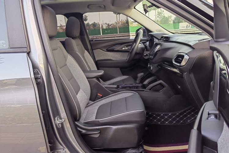 Used Chevrolet Trailblazer 2019 435T Redline CVT Two-Wheel Drive Chirui Version China VI Standard Right Front Seat