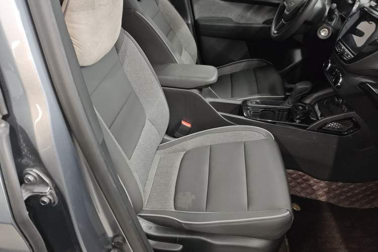 Used Chevrolet Trailblazer 2019 435T Redline CVT Two-Wheel Drive Chirui Version China VI Standard Right Front Seat