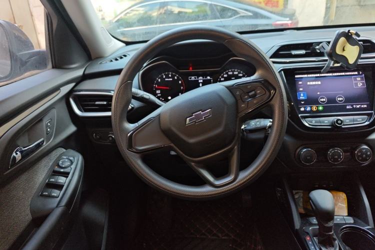 Used Chevrolet Trailblazer 2019 435T Redline CVT Two-Wheel-Drive Sharp Edition China VI Standard Steering Wheel