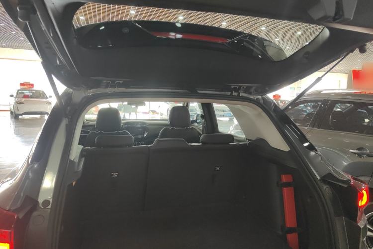 Used Chevrolet Trailblazer 2019 435T Redline CVT Two-Wheel Drive Chirui Version China VI Standard Trunk