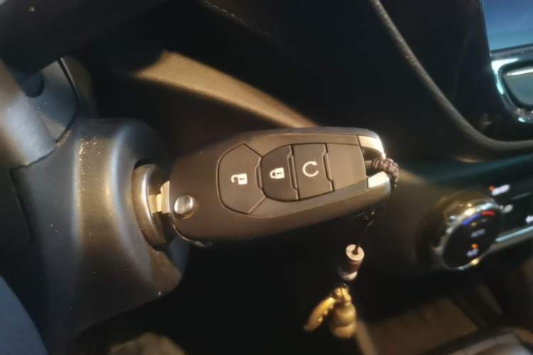 Used Chevrolet Trailblazer 2019 435T Redline CVT Two-Wheel Drive Chirui Version China VI Standard Vehicle Key