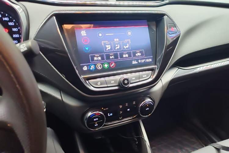 Used Chevrolet Trailblazer 2019 435T Redline CVT Two-Wheel Drive Chirui Version China VI Standard Audio And AC Panel