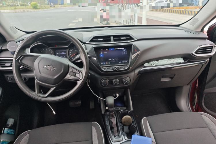 Used Chevrolet Trailblazer 2019 435T Redline CVT Two-Wheel-Drive Sharp Edition China VI Standard Center Console