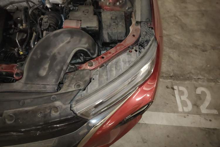 Used Chevrolet Trailblazer 2019 435T RS Automatic All-Wheel-Drive Huanrui Edition China VI Standard Engine Bay Left