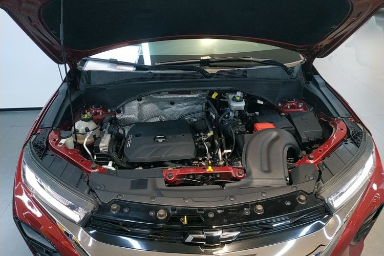 Used Chevrolet Trailblazer 2019 435T RS Automatic All-Wheel-Drive Huanrui Edition China VI Standard Engine Bay