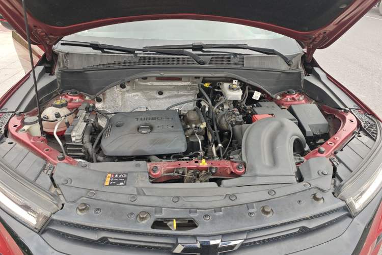 Used Chevrolet Trailblazer 2019 435T Redline CVT Two-Wheel-Drive Sharp Edition China VI Standard Engine Bay
