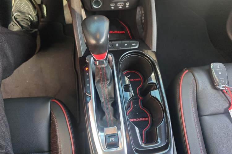 Used Chevrolet Trailblazer 2019 435T RS Automatic All-Wheel-Drive Huanrui Edition China VI Standard Gear Lever
