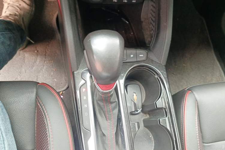 Used Chevrolet Trailblazer 2019 435T RS Automatic All-Wheel-Drive Huanrui Edition China VI Standard Gear Lever