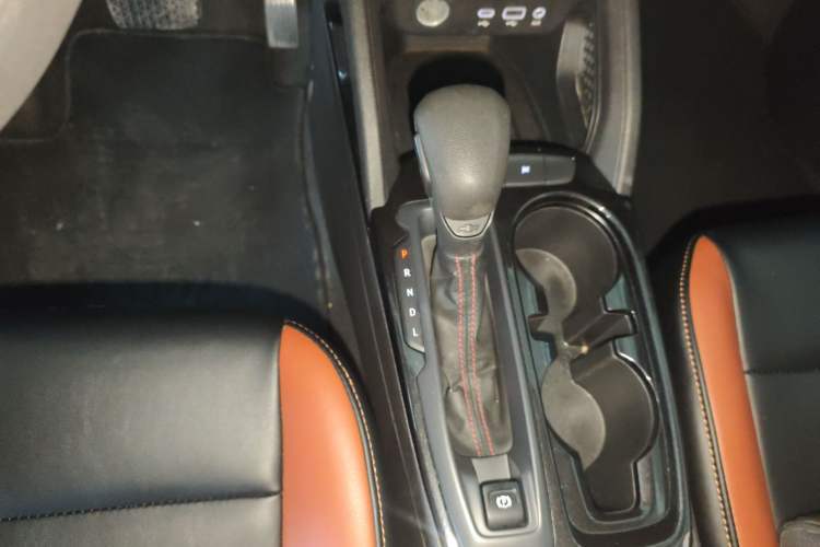 Used Chevrolet Trailblazer 2019 435T Redline CVT Two-Wheel-Drive Sharp Edition China VI Standard Gear Lever