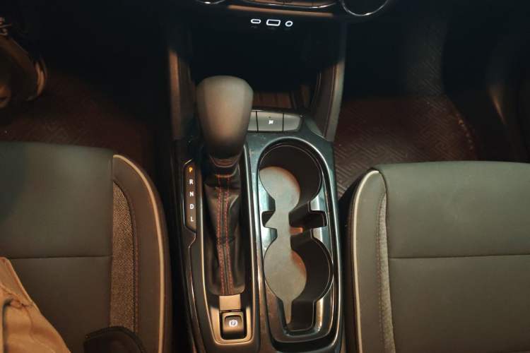 Used Chevrolet Trailblazer 2019 435T Redline CVT Two-Wheel Drive Chirui Version China VI Standard Gear Lever