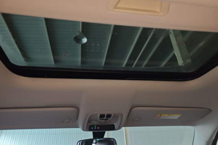 Used Chevrolet Trailblazer 2019 435T Redline CVT Two-Wheel-Drive Sharp Edition China VI Standard Headliner