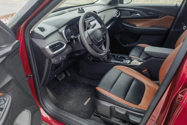 Used Chevrolet Trailblazer 2019 435T Redline CVT Two-Wheel-Drive Sharp Edition China VI Standard Interior 1