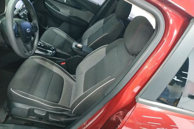 Used Chevrolet Trailblazer 2019 435T Redline CVT Two-Wheel-Drive Sharp Edition China VI Standard Left Front Seat