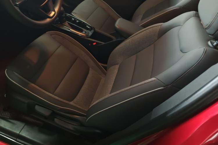 Used Chevrolet Trailblazer 2019 435T Redline CVT Two-Wheel Drive Chirui Version China VI Standard Left Front Seat
