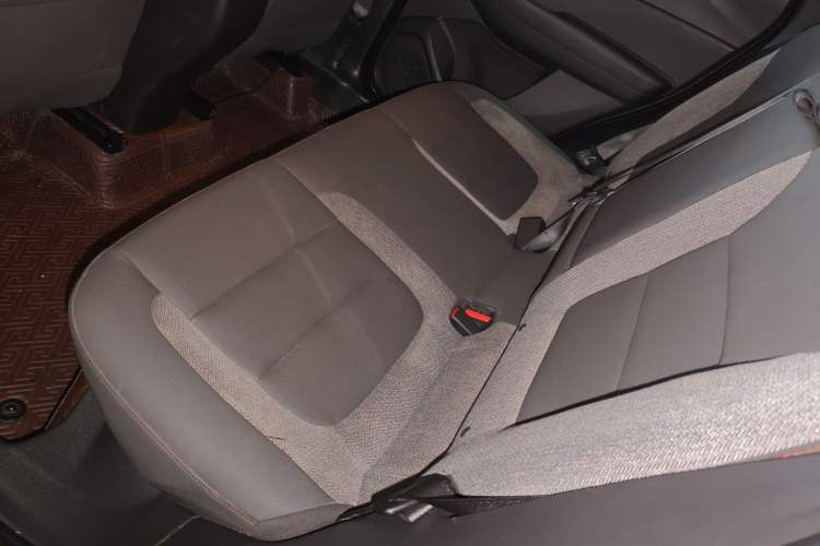 Used Chevrolet Trailblazer 2019 435T Redline CVT Two-Wheel Drive Chirui Version China VI Standard Left Rear Seat