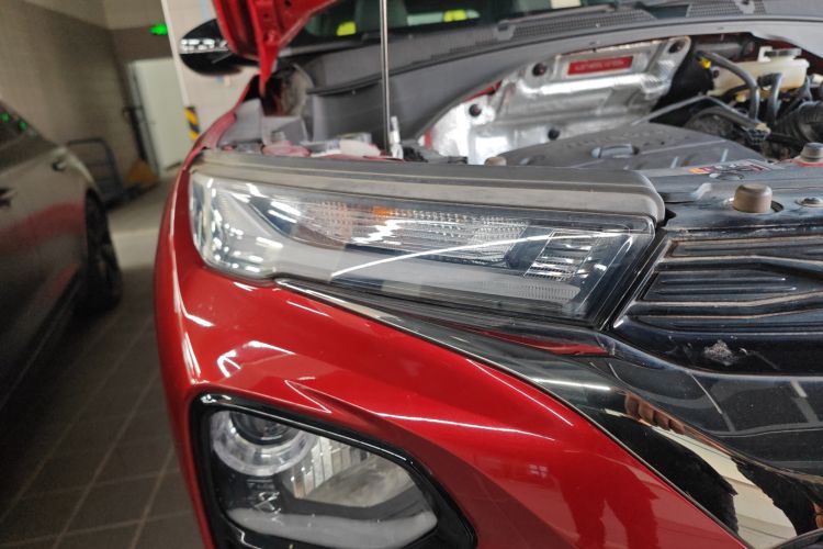 Used Chevrolet Trailblazer 2019 435T RS Automatic All-Wheel-Drive Huanrui Edition China VI Standard Right Front Headlight