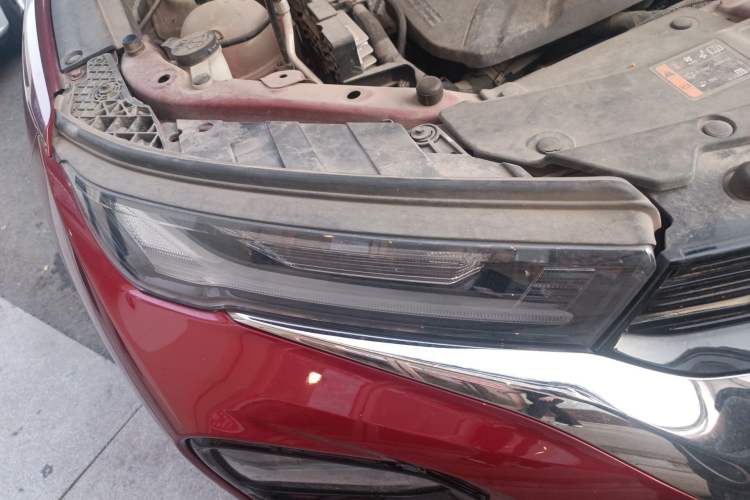 Used Chevrolet Trailblazer 2019 435T RS Automatic All-Wheel-Drive Huanrui Edition China VI Standard Right Front Headlight