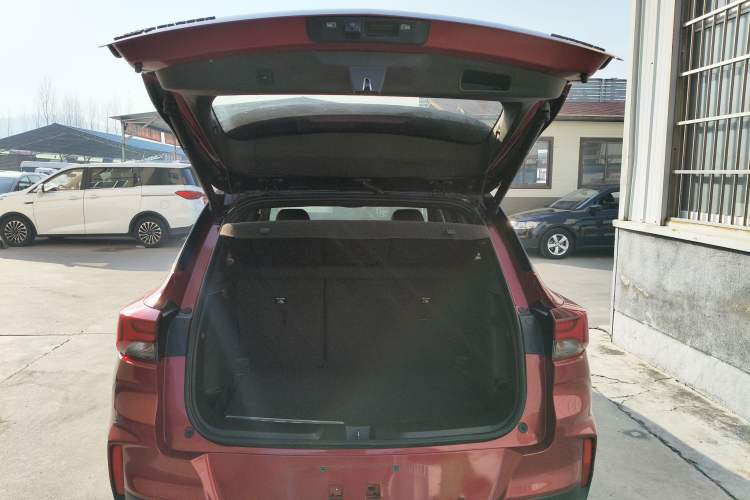 Used Chevrolet Trailblazer 2019 435T RS Automatic All-Wheel-Drive Huanrui Edition China VI Standard Trunk