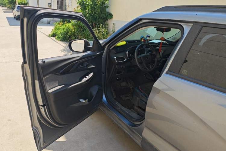 Used Chevrolet Trailblazer 2019 435T Redline CVT Two-Wheel Drive Chirui Version China VI Standard Driver Seat