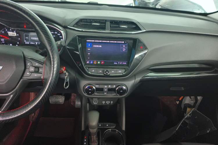 Used Chevrolet Trailblazer 2019 435T Redline CVT Two-Wheel Drive Chirui Version China VI Standard Audio And AC Panel