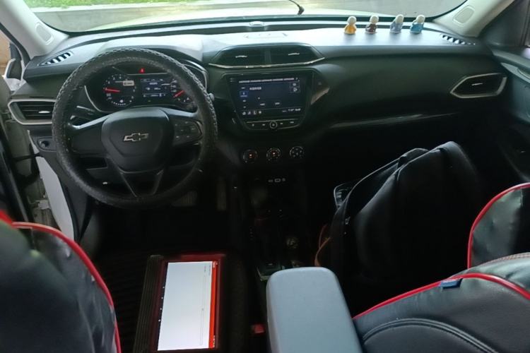 Used Chevrolet Trailblazer 2019 435T Redline CVT Two-Wheel-Drive Sharp Edition China VI Standard Center Console