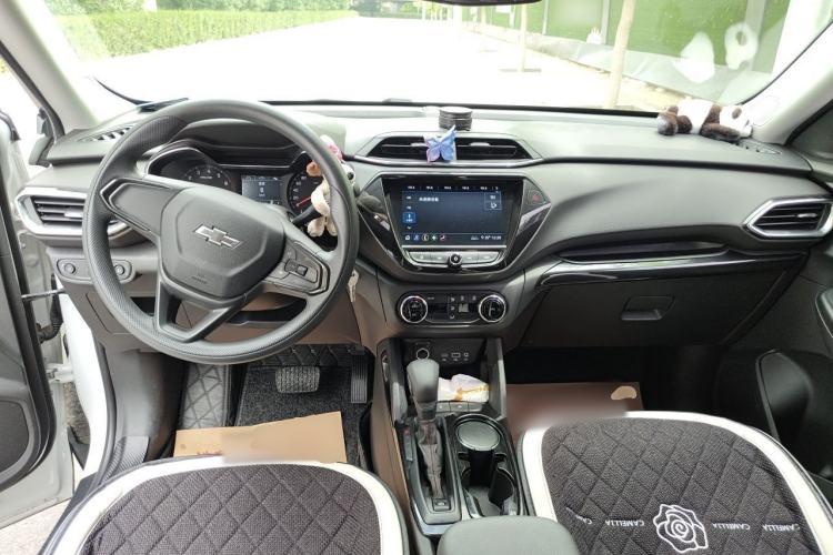 Used Chevrolet Trailblazer 2019 435T Redline CVT Two-Wheel Drive Chirui Version China VI Standard Center Console