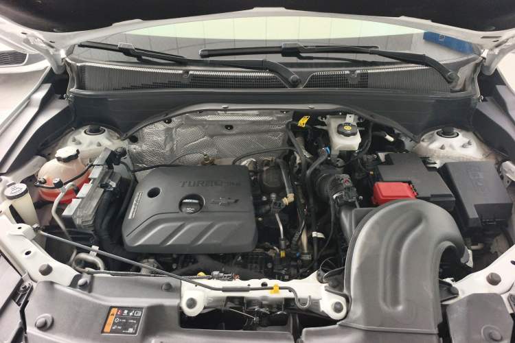 Used Chevrolet Trailblazer 2019 435T Redline CVT Two-Wheel Drive Chirui Version China VI Standard Engine Bay